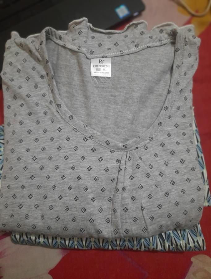 নতুন ডিজাইনের মেয়েদের স্টাইলিশ টিশার্ট